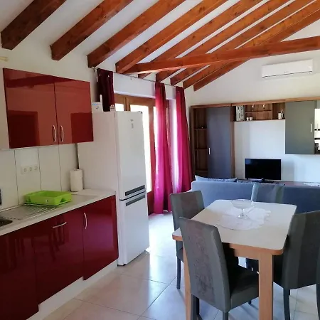 Nyaraló Duplex Slivje *